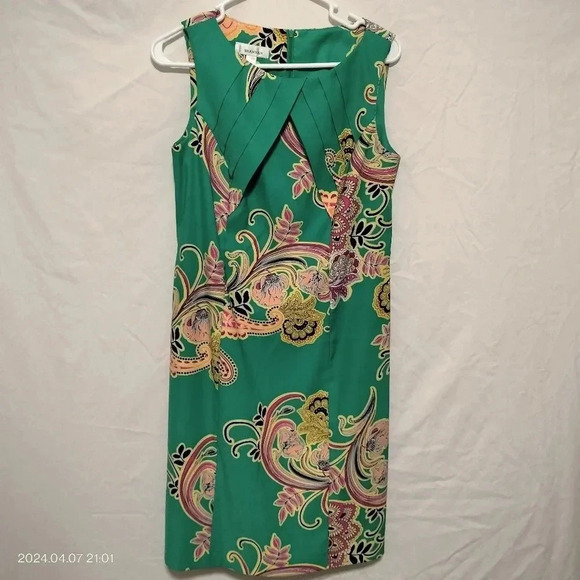 Brannan Women's size 10 Green Floral Pattern A Line Sleeveless Dress - Picture 1 of 12